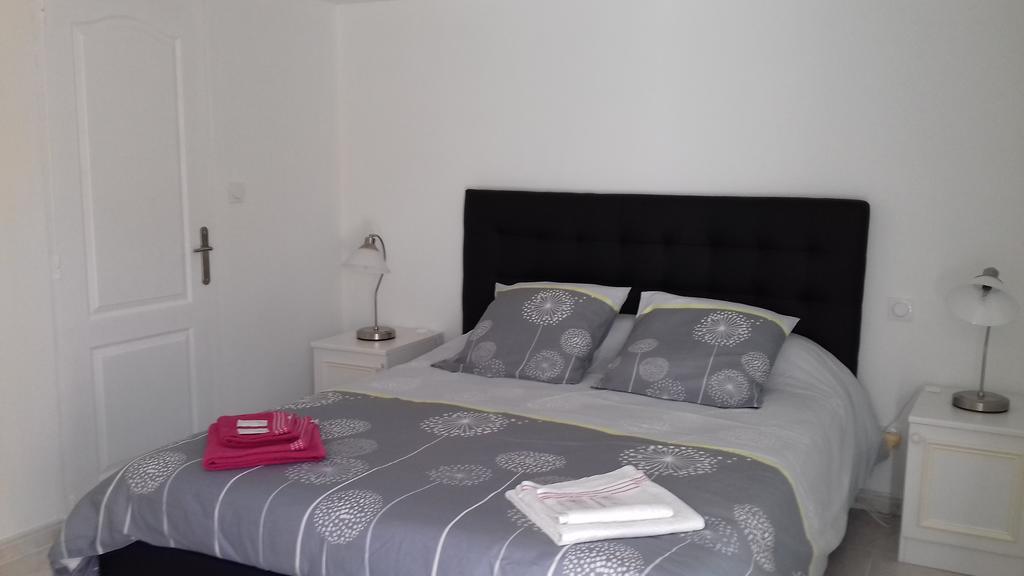 Chambres D'Hotes Le Mas Du Bijou Bleu Puget-sur-Argens Eksteriør billede